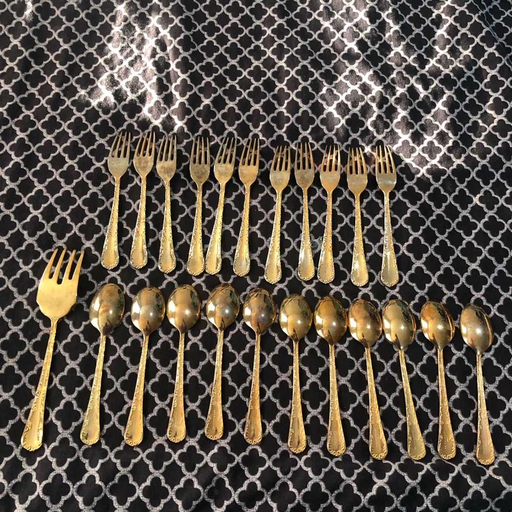 Vtg William Rogers and Sons Flatware Silverware GOLD PLATE 23 Pieces 9” Fork L12